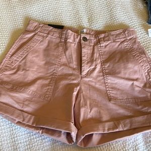 Gap pink khaki short size 8